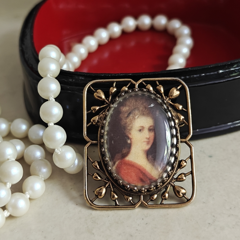 Elegant Victorian Revival Portrait Brooch